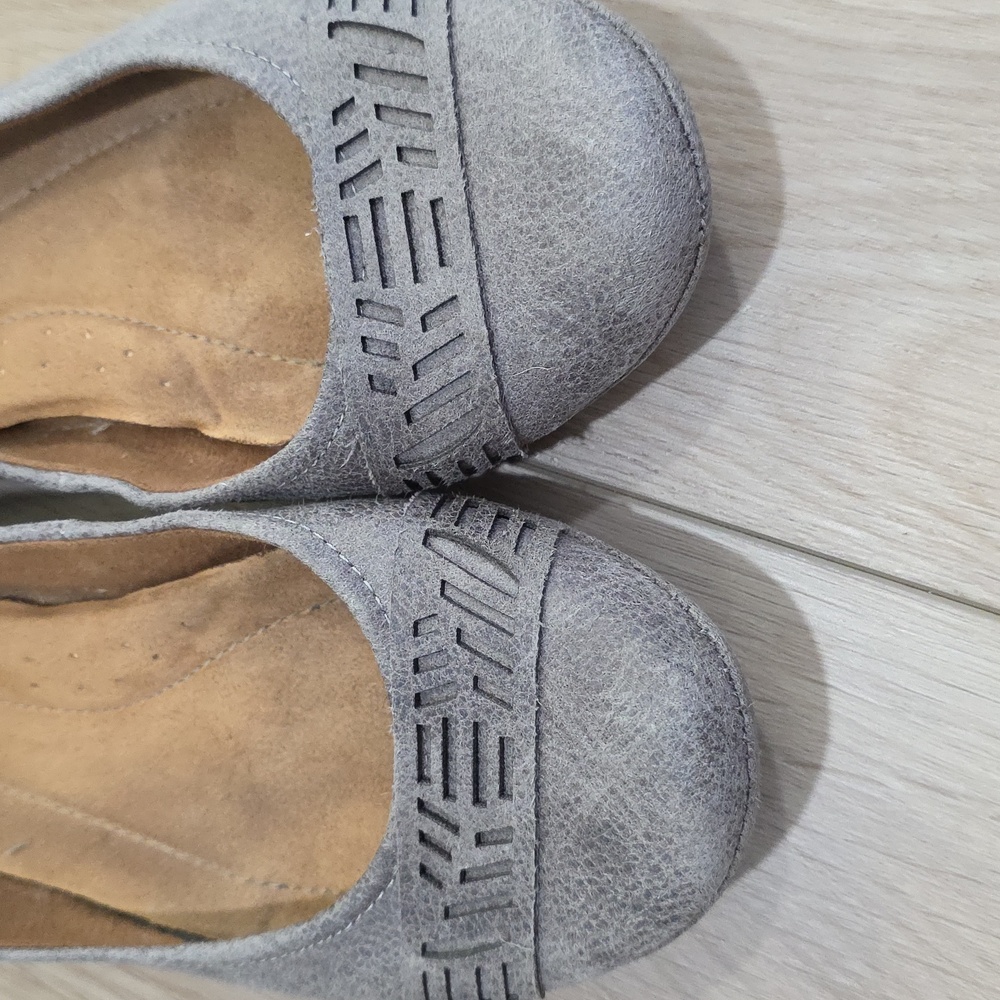 Gray Women's Flats Shoes - Picture 3 of 11